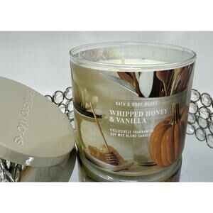 NEW Whipped Honey & Vanilla 3-Wick Candle 25-45 hours 14 oz Bath & Body Works